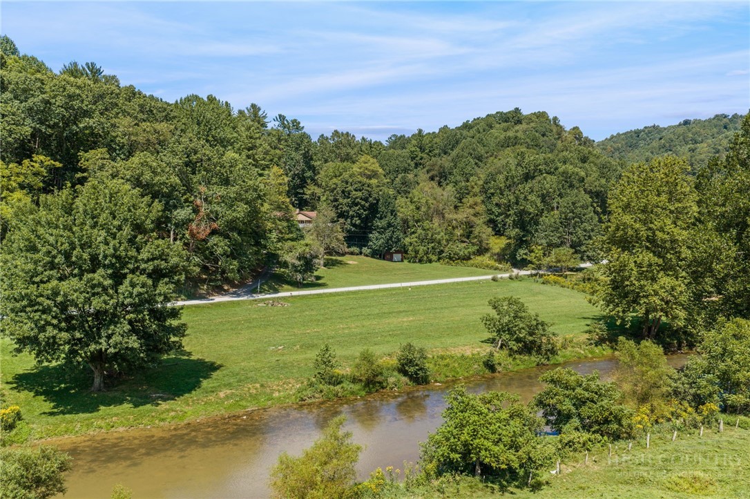 2345 Watauga River Road Property Photo 1