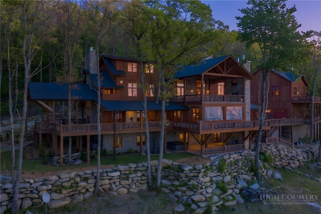 193 Talon Trail Property Photo 2
