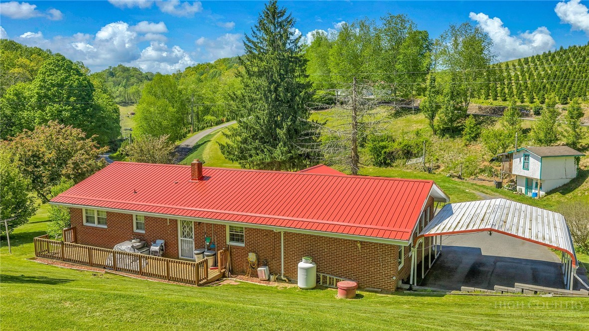 346 Piney Creek Road Property Photo 3