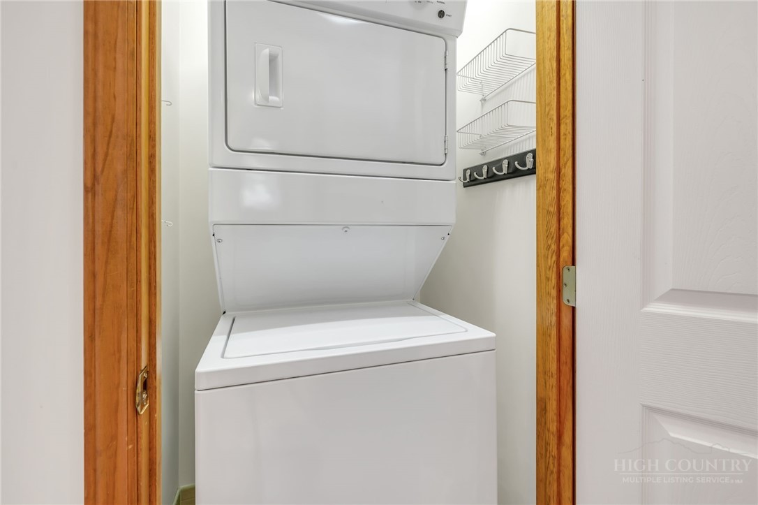 140 Manor View Lane 1 Property Photo 29