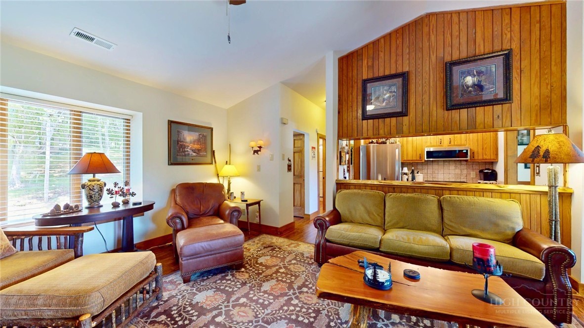 250 Ridgeview Road 4-3 Property Photo 6