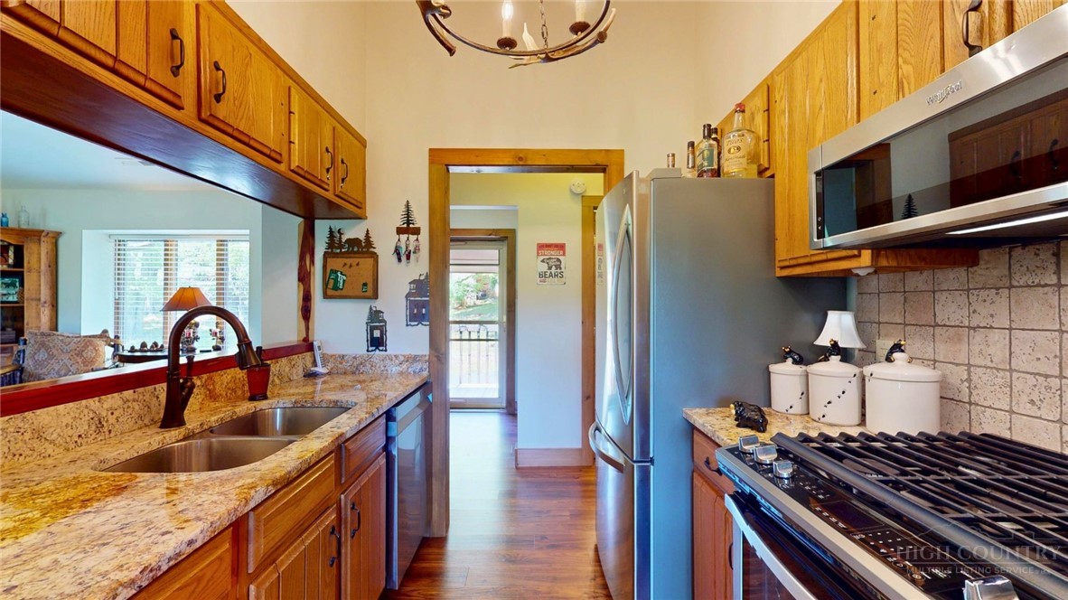 250 Ridgeview Road 4-3 Property Photo 10