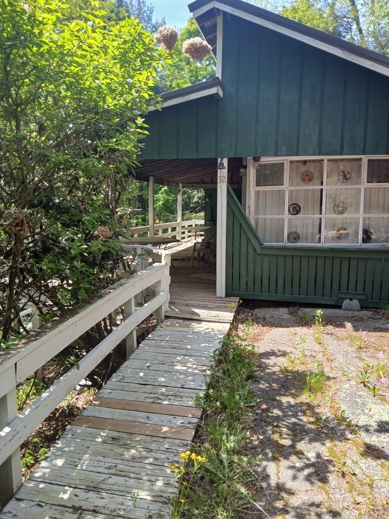 32 Powderhorn Lane Property Photo 4