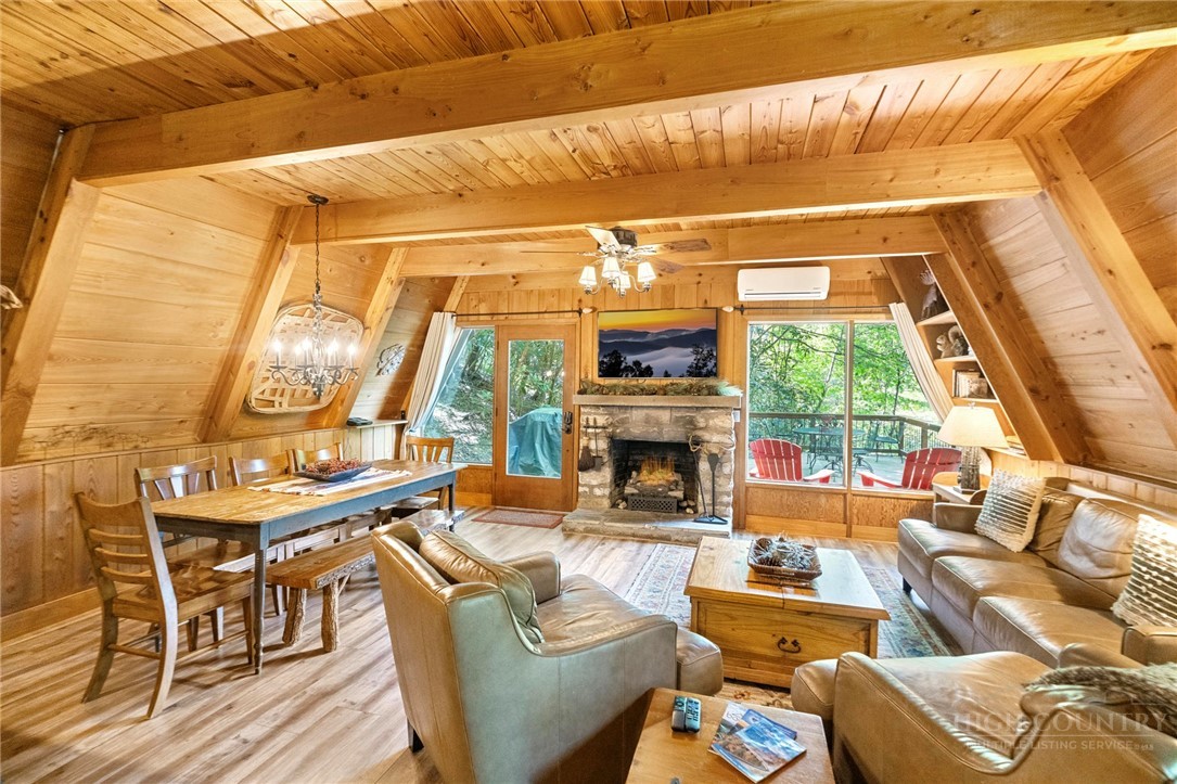 268 Cherry Property Photo 6