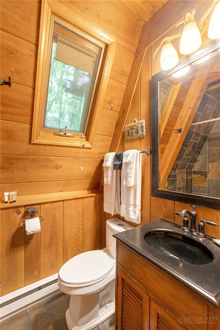 268 Cherry Property Photo 14