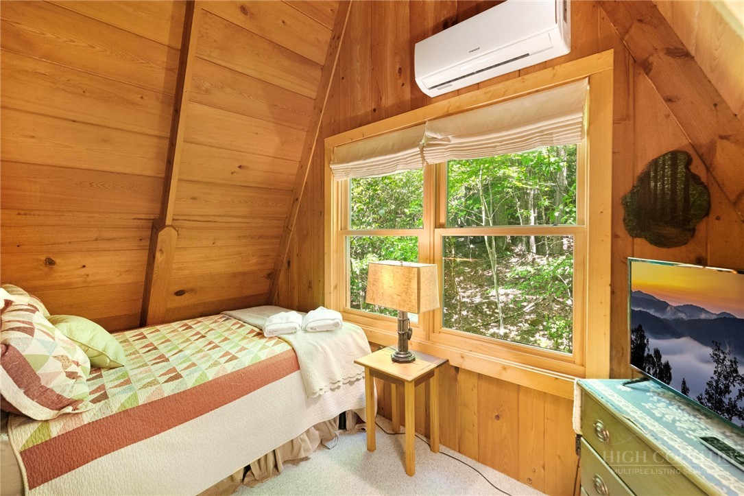 268 Cherry Property Photo 20