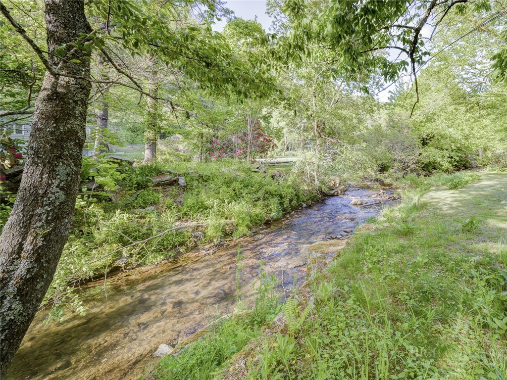 1471 Bamboo Road Property Photo 3