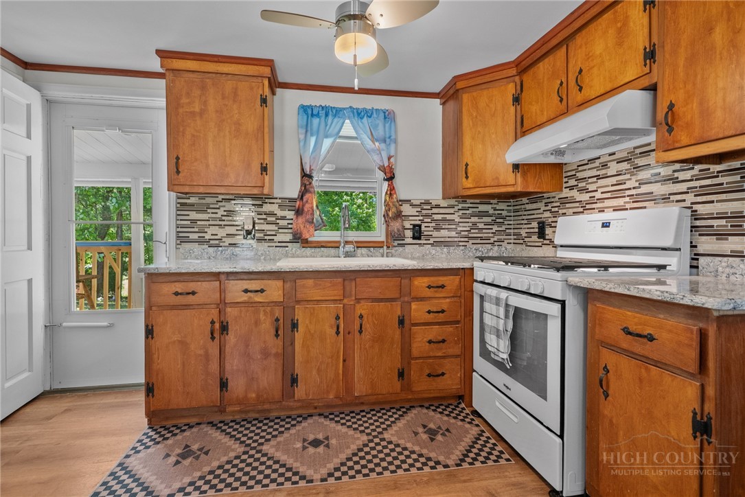 154 Folger Road Property Photo 5