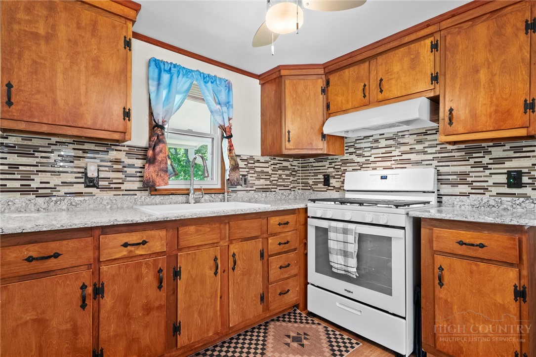 154 Folger Road Property Photo 9