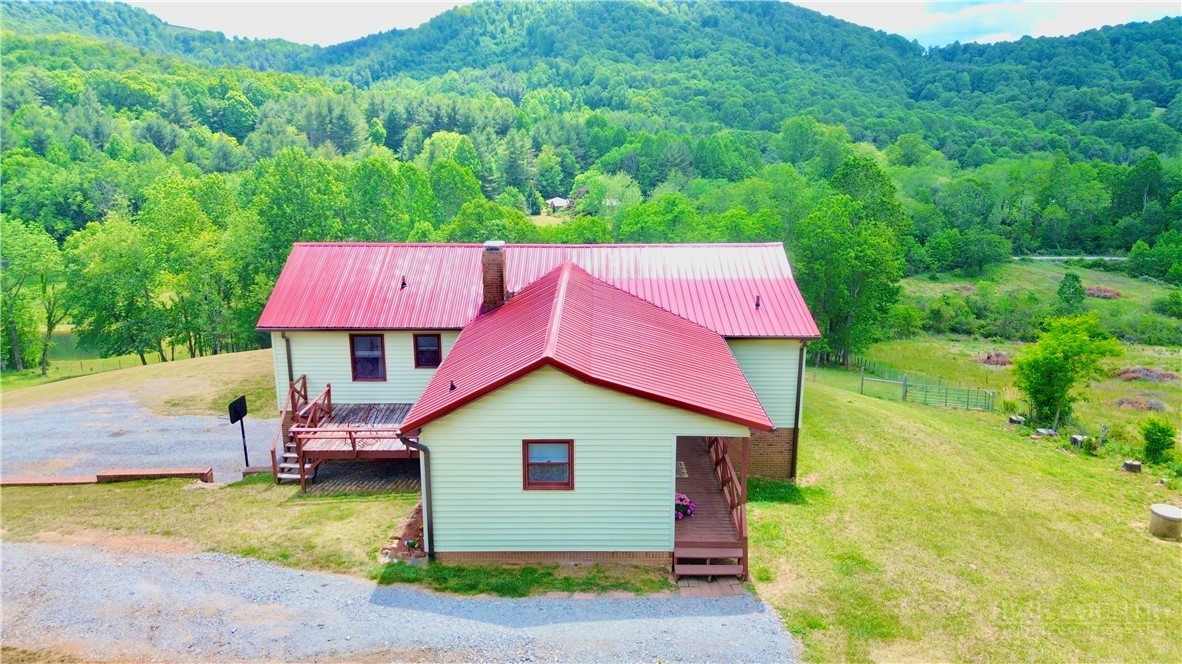 1315 Irwin Grocery Road Property Photo 2