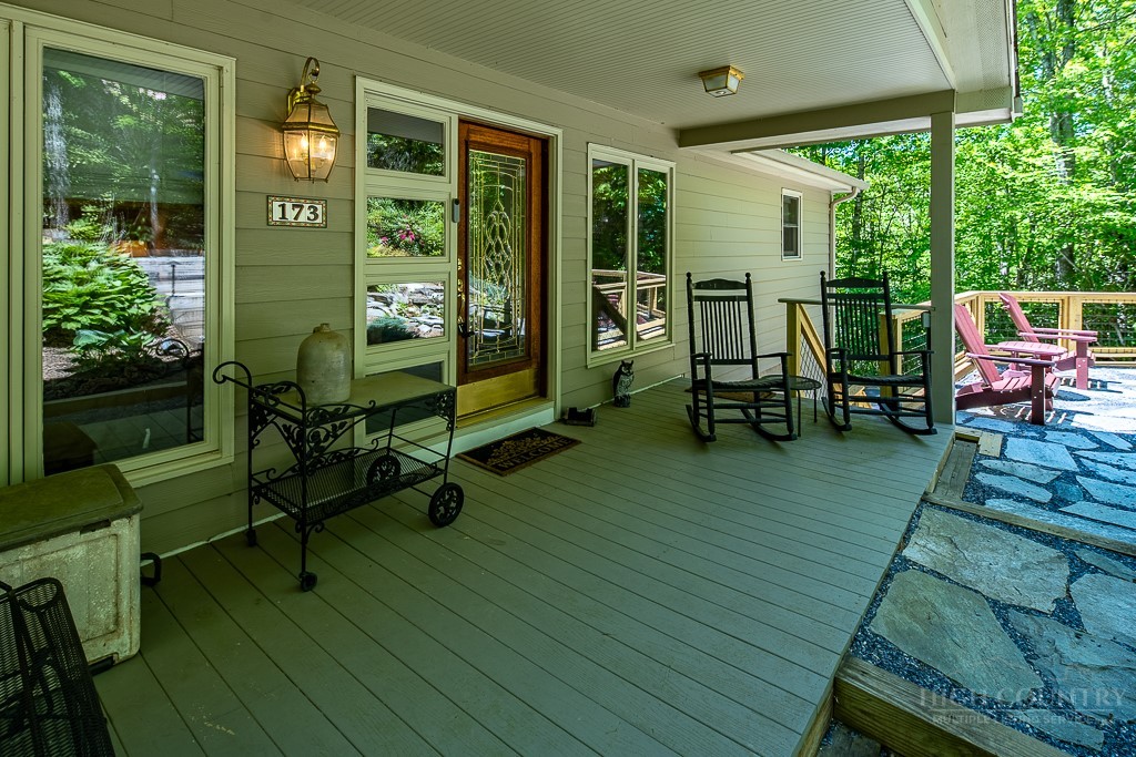 173 Laurel Brook Road Property Photo 4