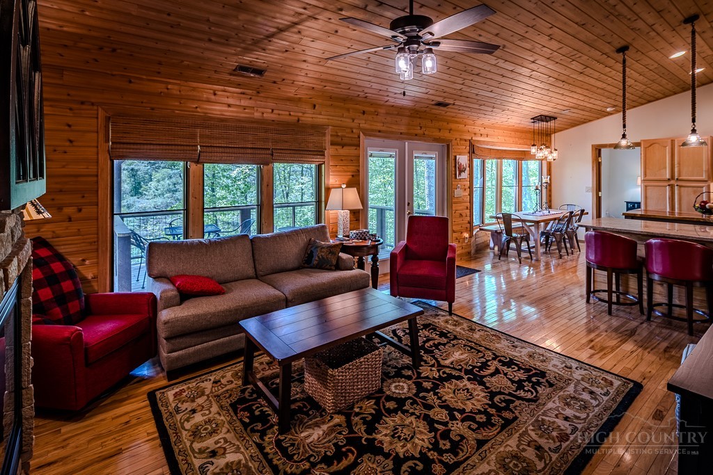 173 Laurel Brook Road Property Photo 8