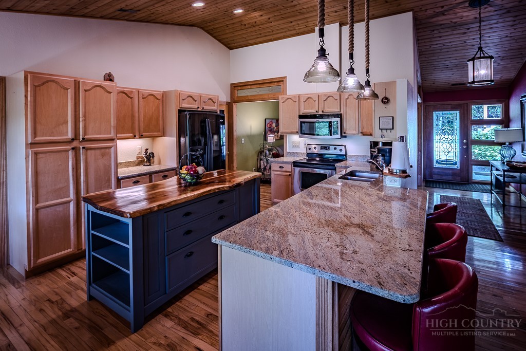 173 Laurel Brook Road Property Photo 18