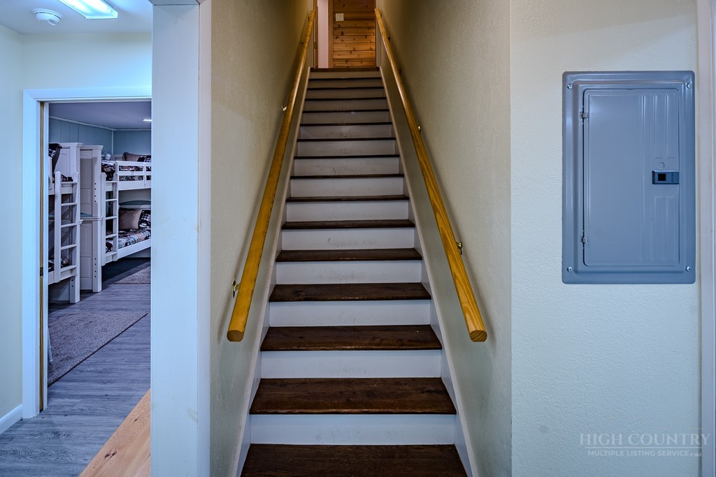 173 Laurel Brook Road Property Photo 28