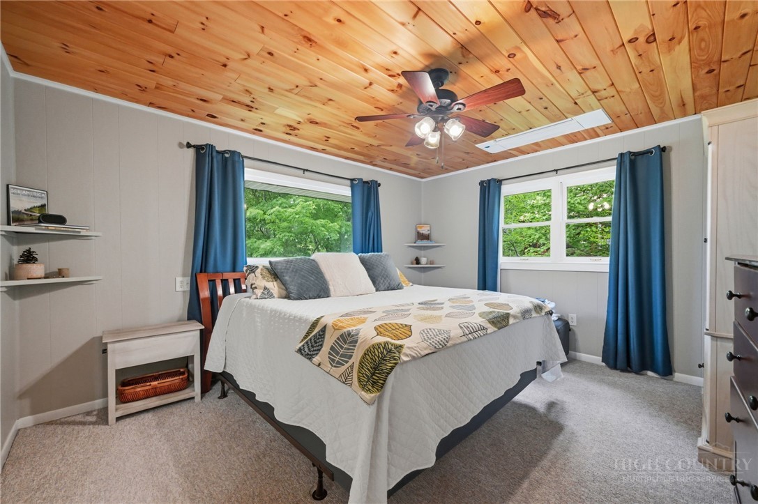 1410 Beech Mountain Parkway Property Photo 12