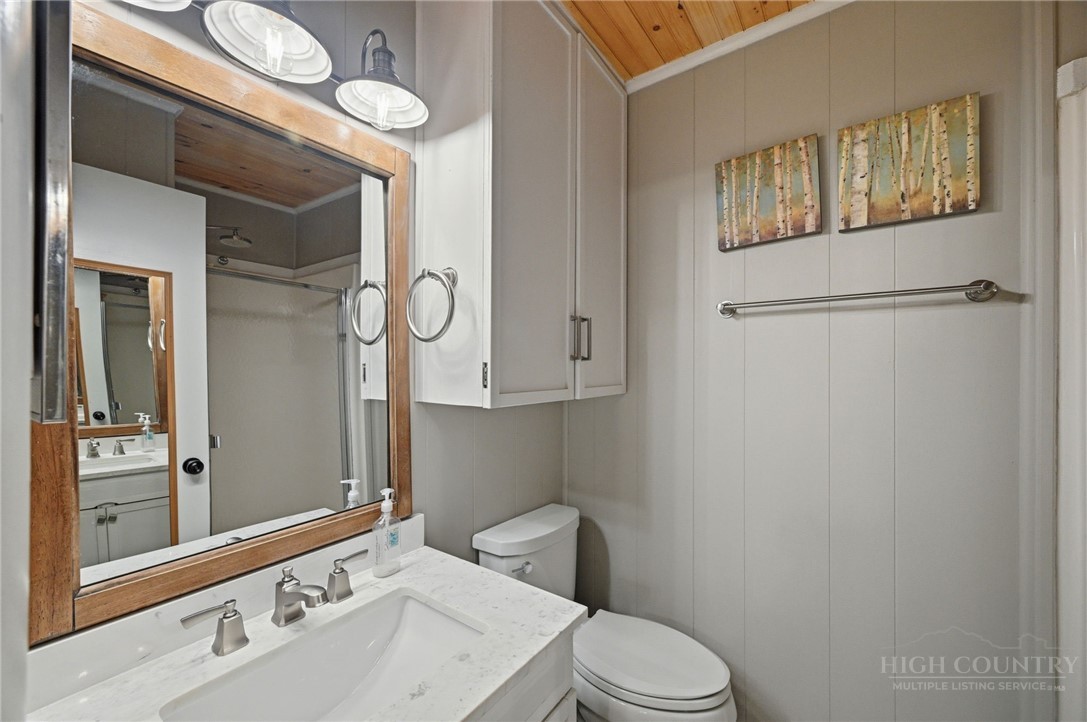 1410 Beech Mountain Parkway Property Photo 14