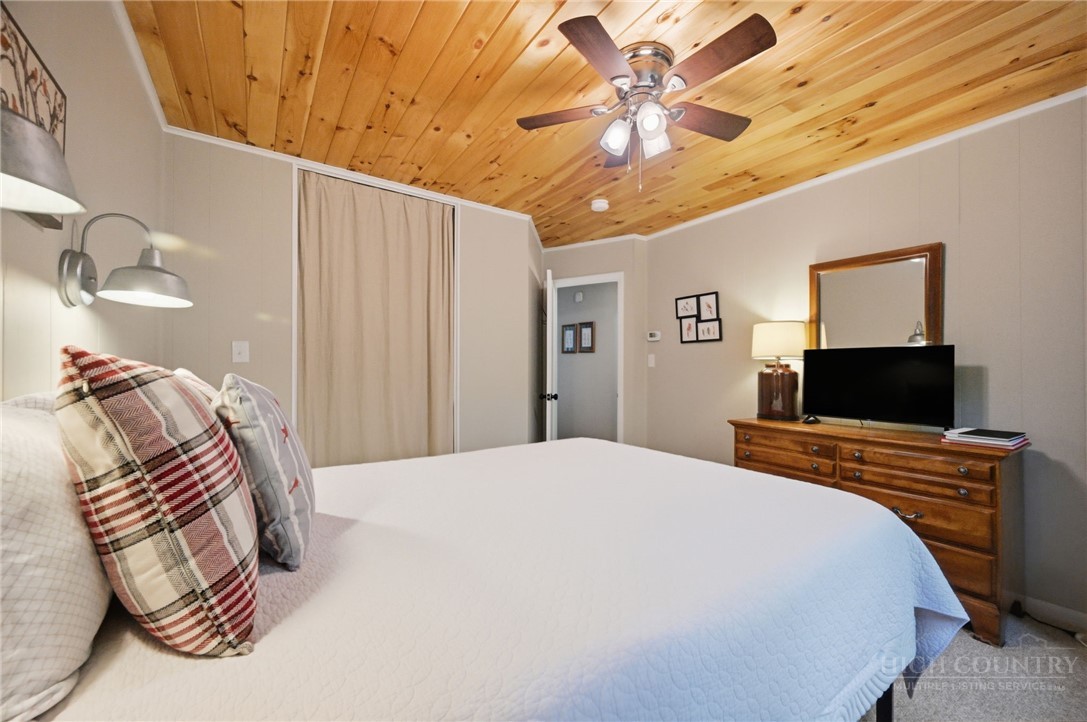 1410 Beech Mountain Parkway Property Photo 16