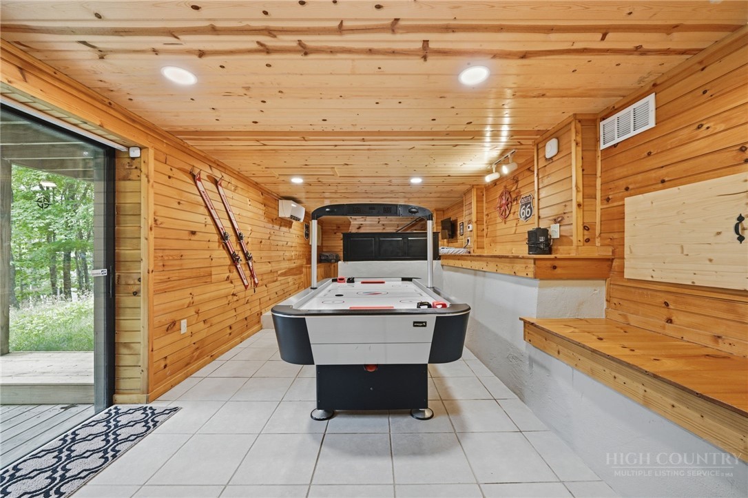 1410 Beech Mountain Parkway Property Photo 30