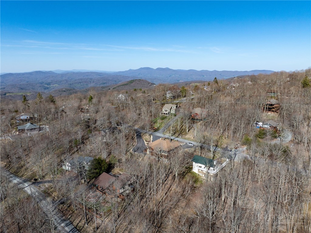 1410 Beech Mountain Parkway Property Photo 37