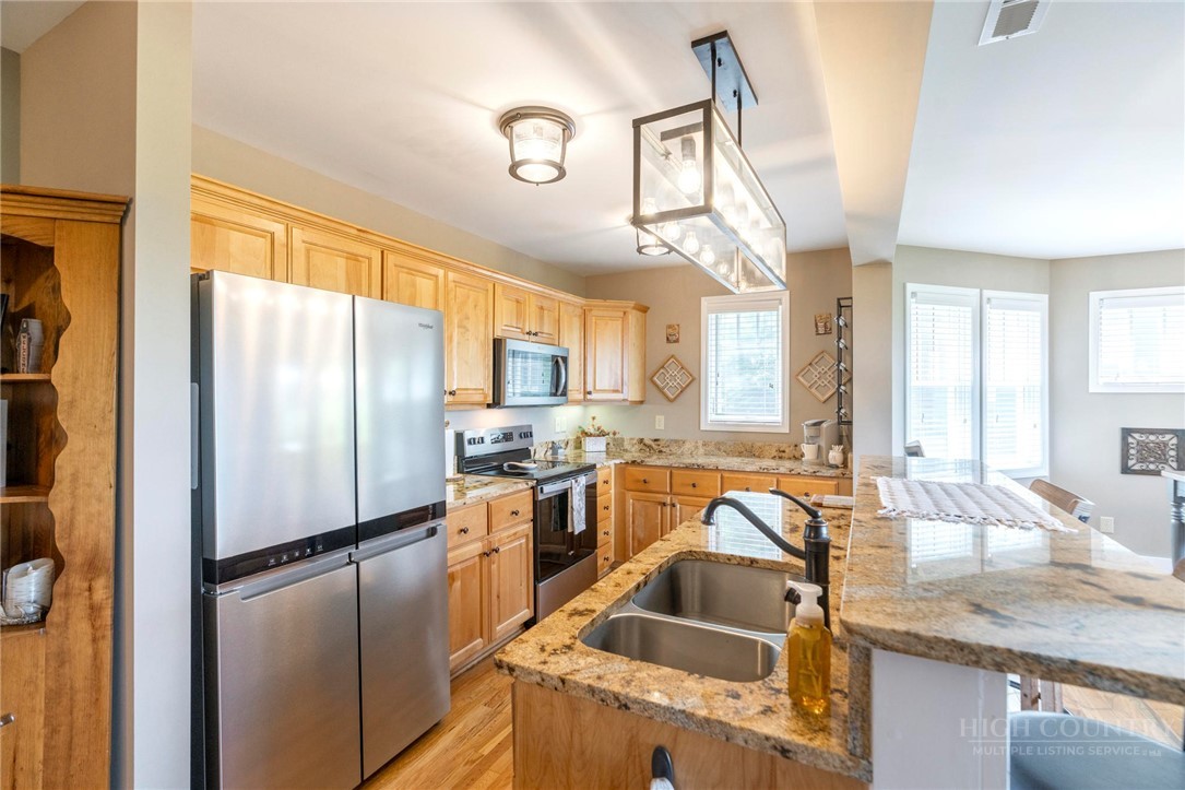 942 Ridge Haven Parkway R1211 Property Photo 8