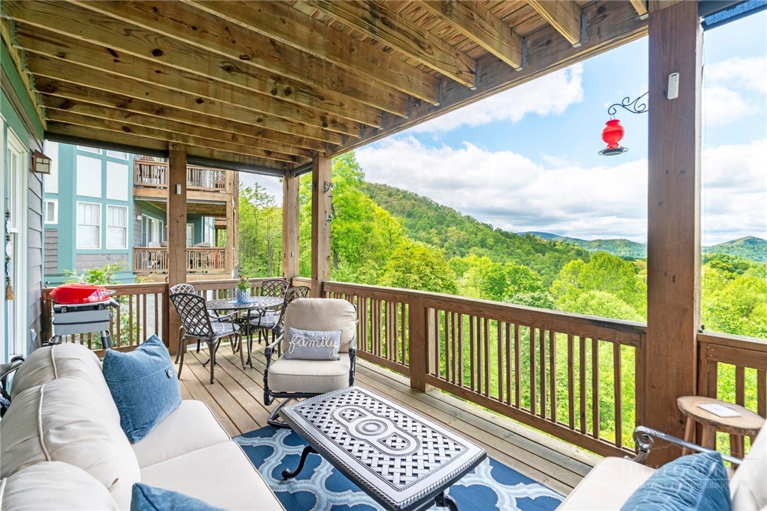 942 Ridge Haven Parkway R1211 Property Photo 15
