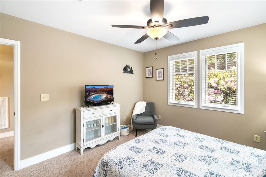 942 Ridge Haven Parkway R1211 Property Photo 27