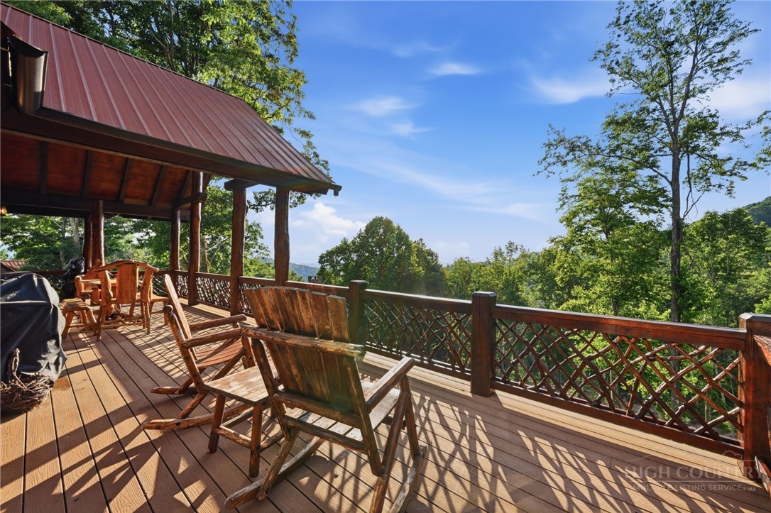 10 Eaglewood Trail Property Photo 30