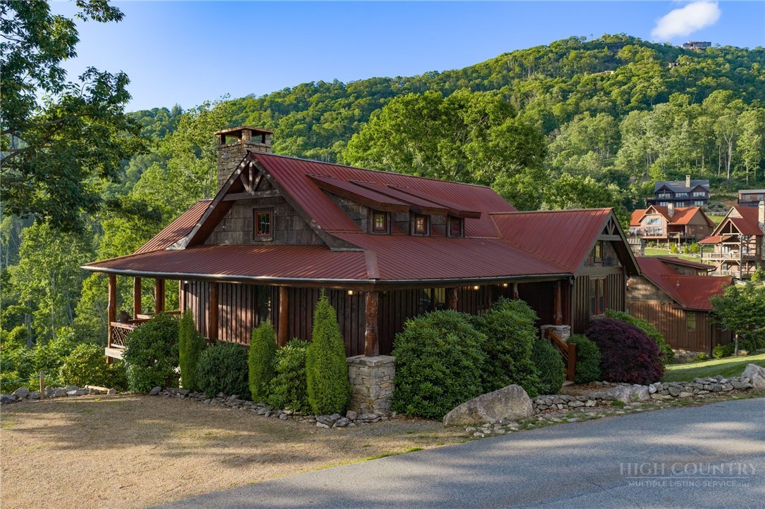 10 Eaglewood Trail Property Photo 33