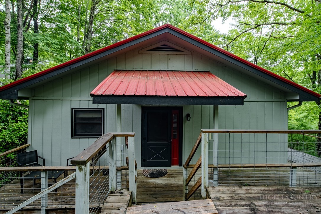 214 Jack Pine Loop