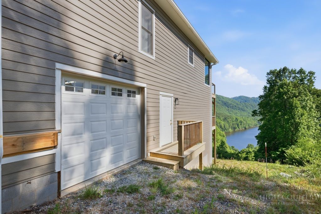 683 Lakeridge Drive Property Photo 49