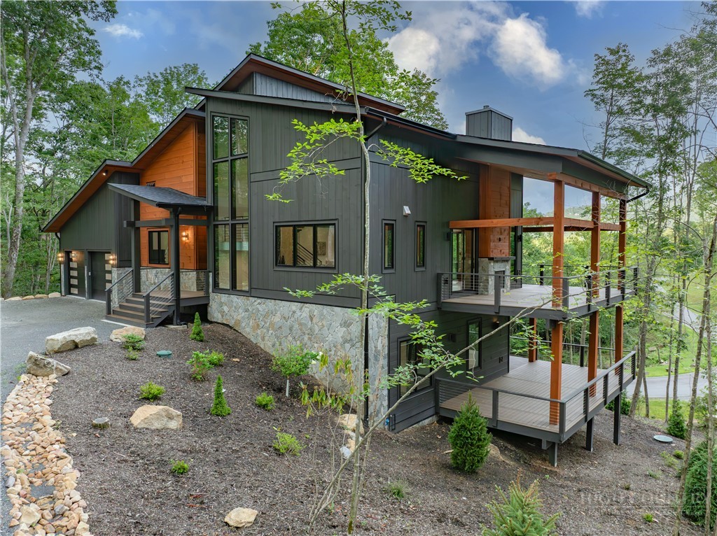 5529 Eagles Nest Trail Property Photo 1