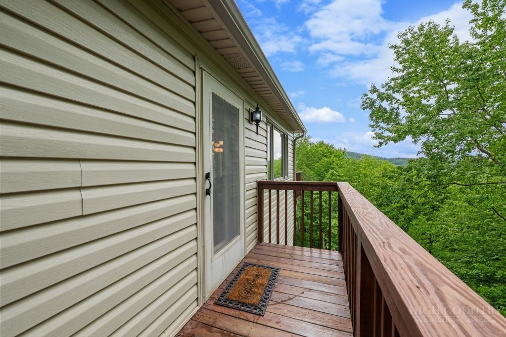 114 Aster Trail Property Photo 5