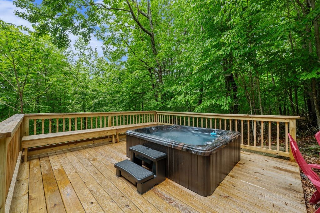 114 Aster Trail Property Photo 27
