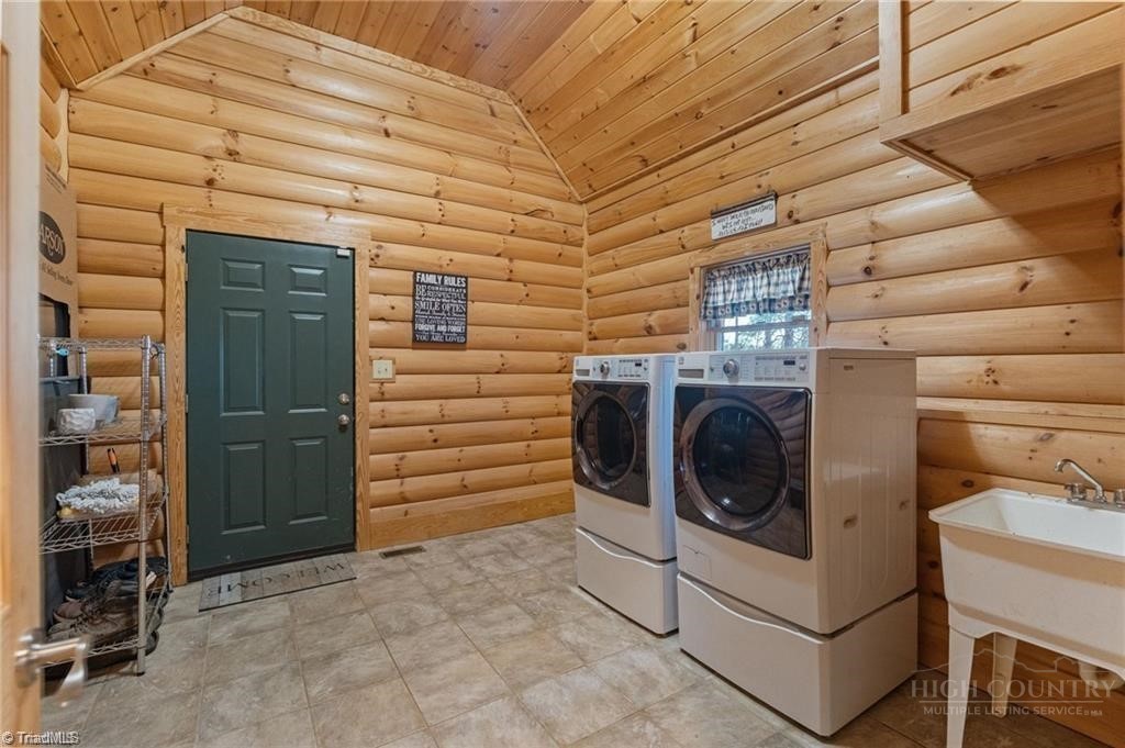 258 Gabriel Way Property Photo 25