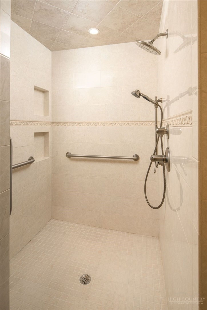 263 Cobble Creek Lane Property Photo 17