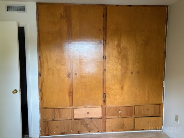 229 E King Street 31 Property Photo 22