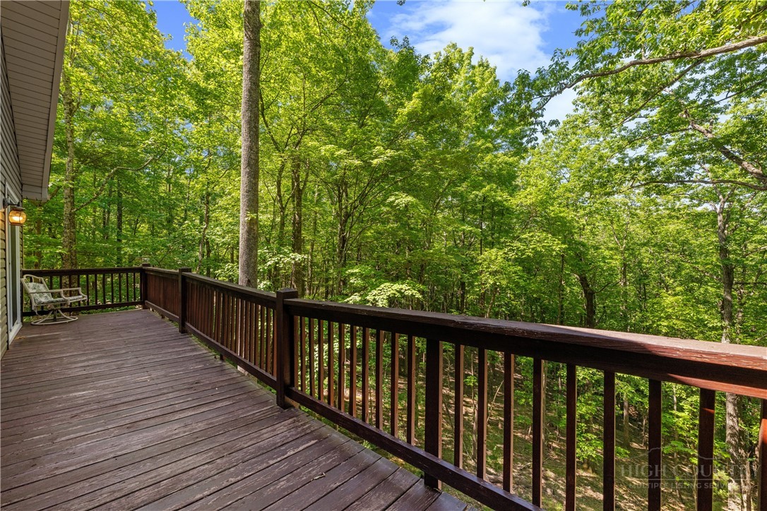467 E Horse Shoe Ridge Road Property Photo 4