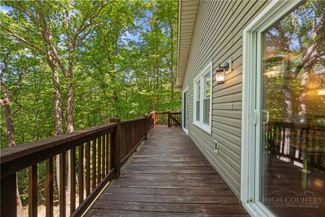 467 E Horse Shoe Ridge Road Property Photo 6