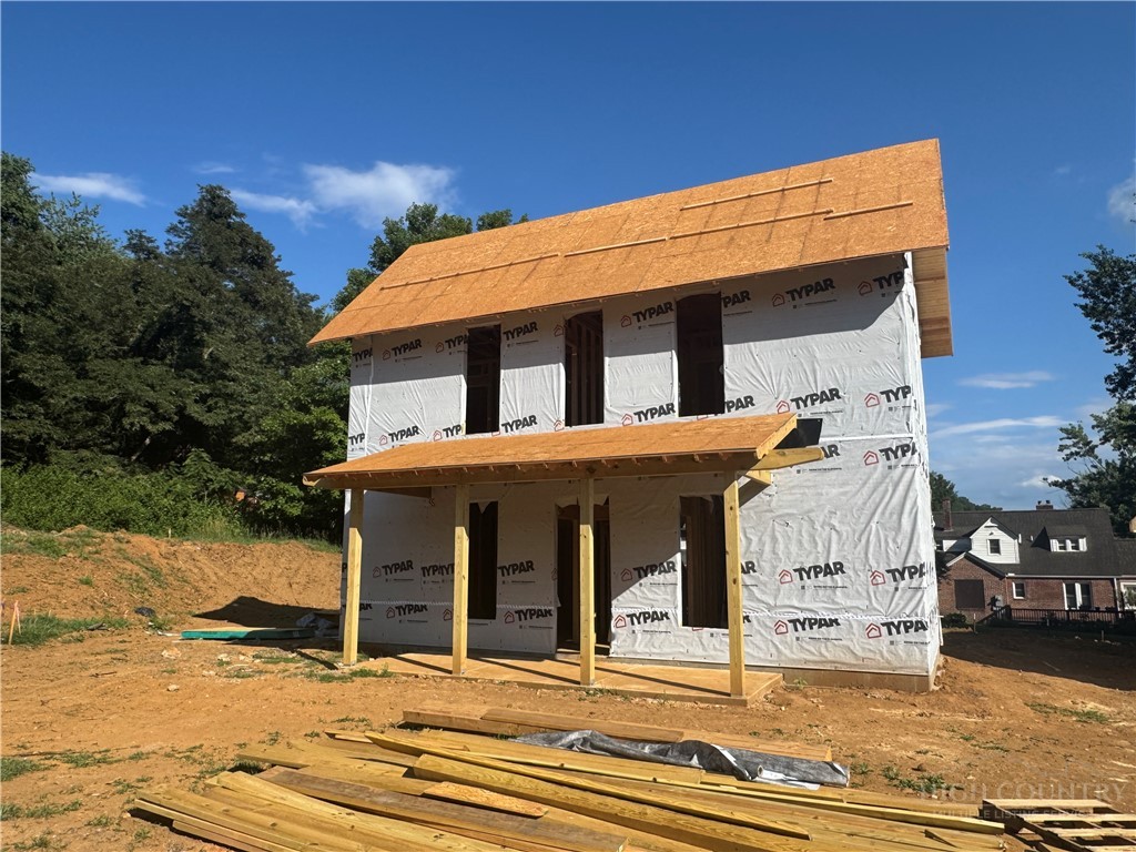 2 North Jefferson Avenue Property Photo 1