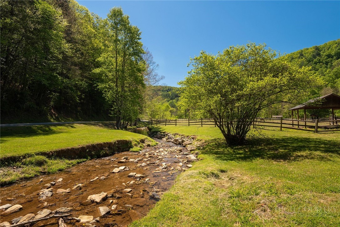 22 Elk Ridge Road Property Photo 15