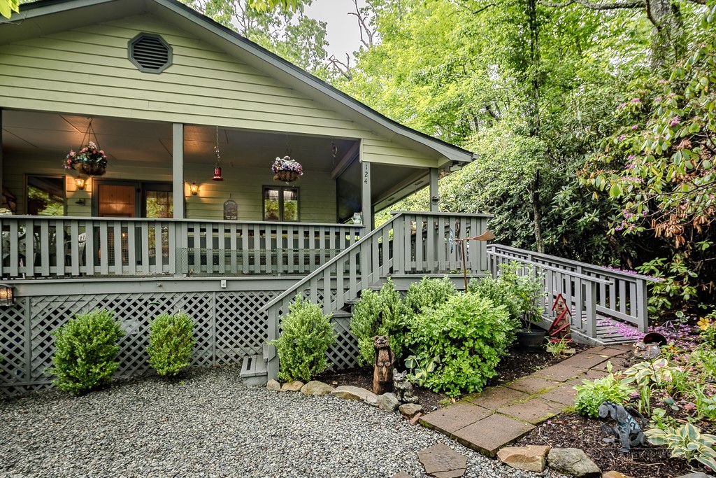 124 Laurel Brook Road Property Photo 2