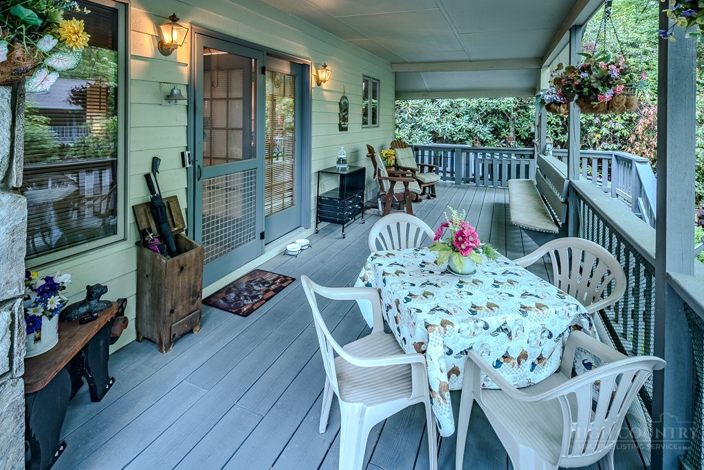 124 Laurel Brook Road Property Photo 12