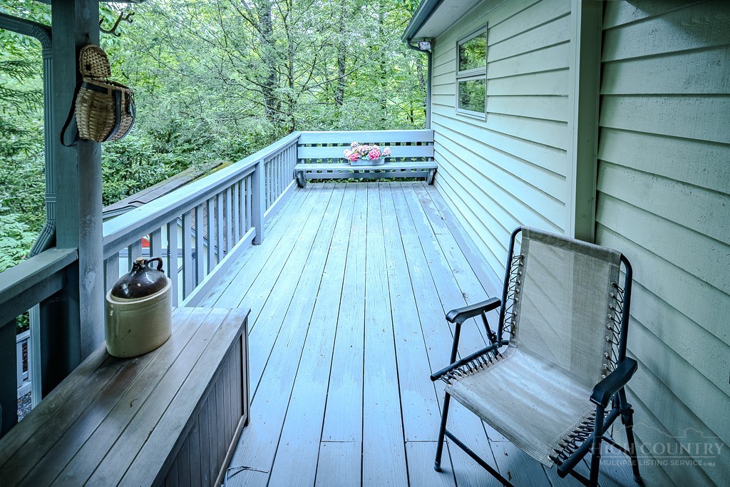 124 Laurel Brook Road Property Photo 14