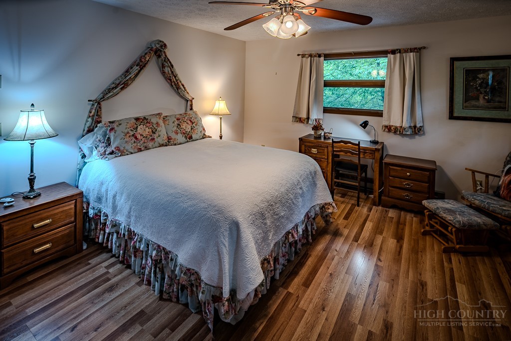 124 Laurel Brook Road Property Photo 28