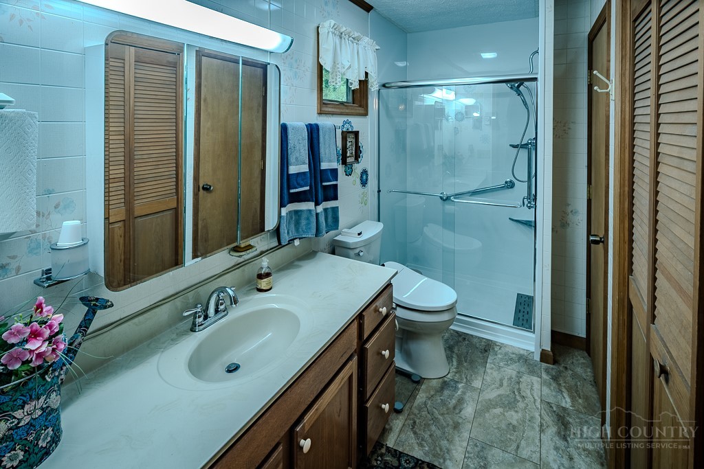 124 Laurel Brook Road Property Photo 30