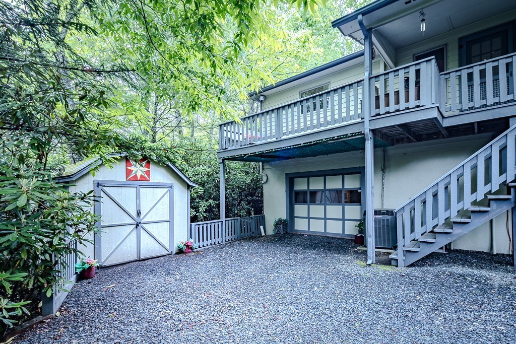 124 Laurel Brook Road Property Photo 48
