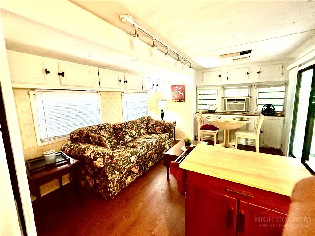 124 Whispering Pine Loop Property Photo 18
