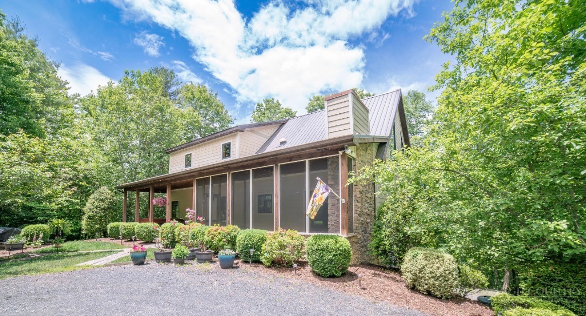 555 High Knolls Road Property Photo 4