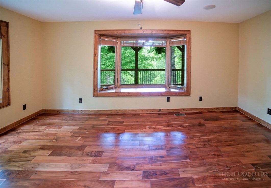 555 High Knolls Road Property Photo 16