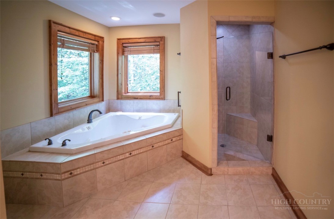 555 High Knolls Road Property Photo 20